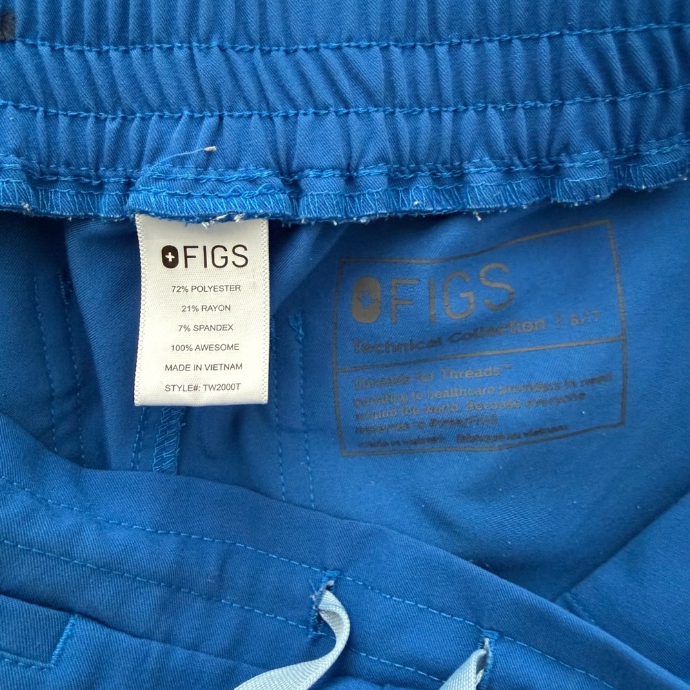 FIGS Technical Collection Scrub Pants - Picture 4 of 4